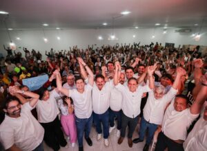 João Campos reúne oposição e fortalece palanque em Arcoverde