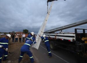 Serra Talhada inicia iluminação do Residencial Vanete Almeida