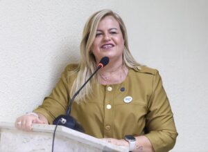 Andréa Medeiros defende novas medidas contra agressores de mulheres
