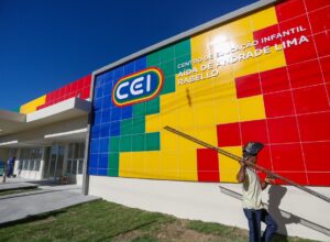 Governo de Pernambuco avança com obras de creches e segurança no Sertão
