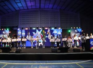 Raquel Lyra acompanha abertura dos Jogos Escolares de Pernambuco