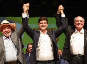 PSB oficializa Alckmin como vice de Lula na eleição presidencial