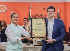 João Campos recebe título de cidadão de Itaquitinga