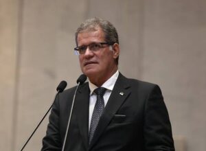 Nilton Mota se apresenta como novo presidente do PSDB-Cidadania e gera impasse na convenção da federação