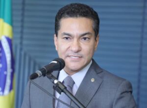 Presidente nacional do Republicanos nega apoio do partido a Flávio Bolsonaro 