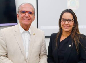 Fernando Dueire recebe homenagem da Polícia Federal em Pernambuco 