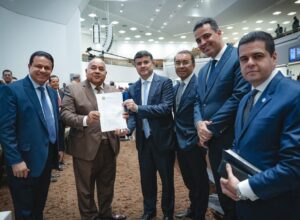 Eduardo da Fonte apresenta carta de compromisso em defesa dos valores cristãos