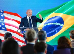 Lula anuncia R$ 18,5 bilhões em crédito para empresas atingidas pelo tarifaço