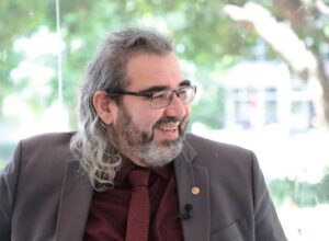Ligado a Teresa, professor da Unicap será 2º suplente de Humberto Costa