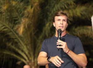Coluna da sexta: o dilema de Miguel Coelho