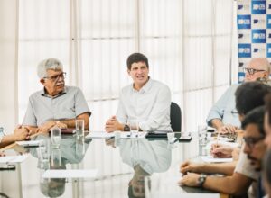 João Campos apresenta propostas para o Centro do Recife e ouve demandas da CDL