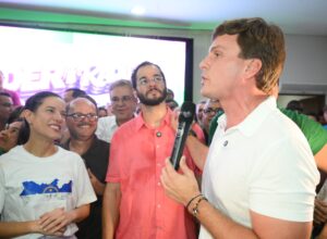 Miguel prestigia lançamento da pré-candidatura de Guiga Nunes em Vicência