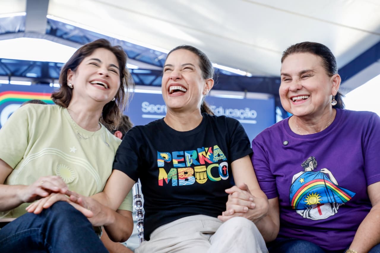 Raquel Lyra inaugura creche e entrega 24 ônibus BRT em Igarassu 