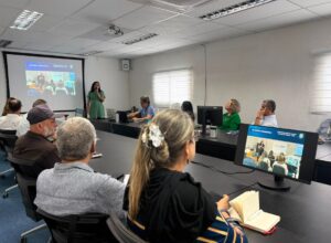 Jaboatão discute com Cemit monitoramento de tubarões e segurança nas praias