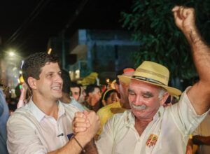 Em Bonito, João Campos destaca ações para emprego, renda e saúde