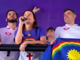 Ao lado do filho e da chapa, Raquel Lyra se emociona em ato no primeiro dia de campanha