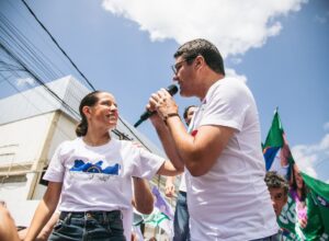 Diego Cabral mobiliza multidão em caminhada ao lado de Raquel Lyra