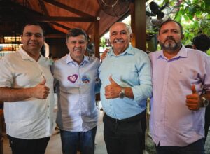 Prefeito de Passira, Severino Silvestre, fecha apoio a Eduardo da Fonte
