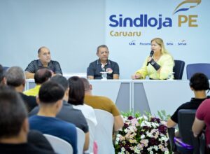 Em Caruaru, Andréa Medeiros ouve demandas do setor de panificação