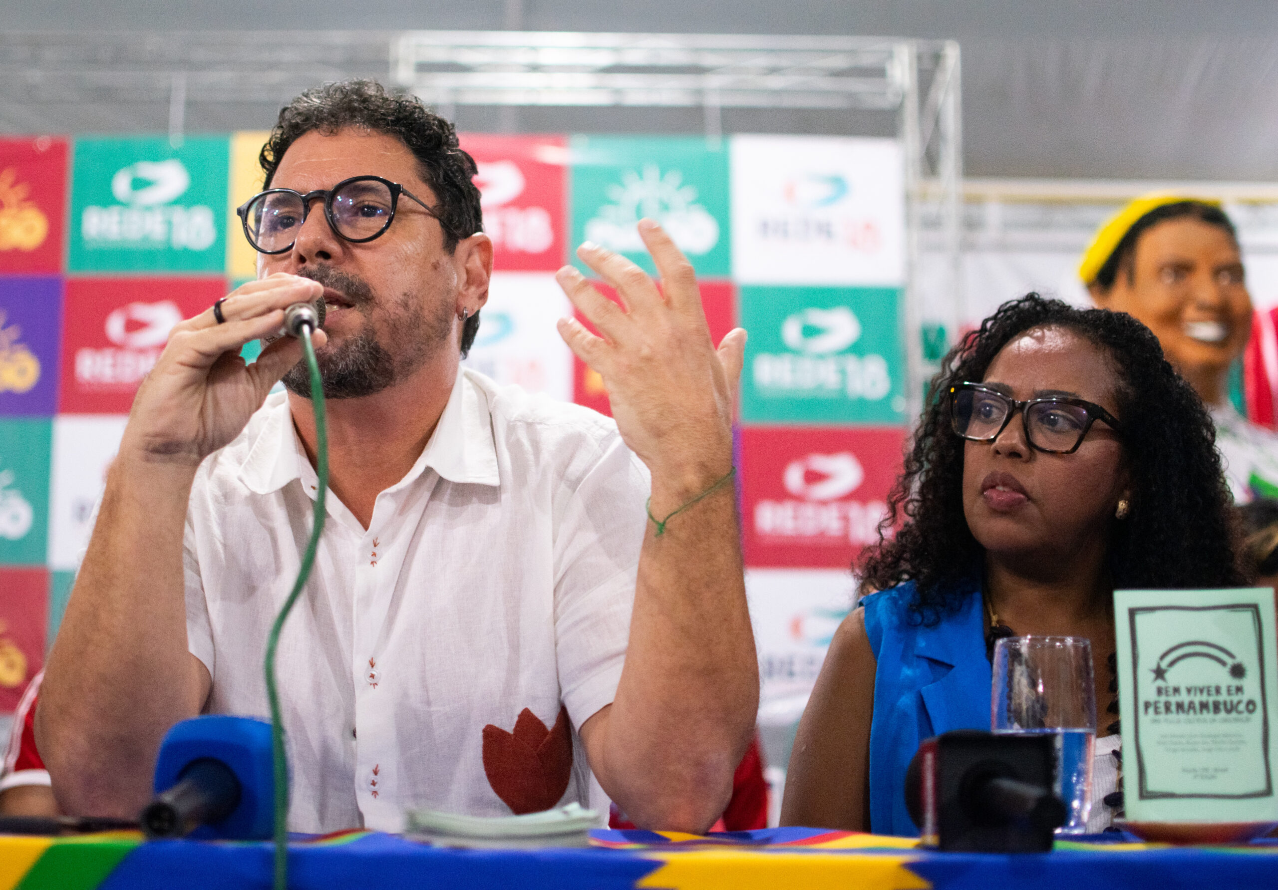 PSOL mantém Ivan Moraes na disputa e reage a João Campos