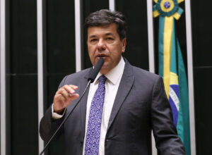 Apoiadores de Mendonça Filho estimulam disputa ao Senado