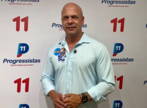 Anderson Correia oficializa candidatura a deputado estadual 