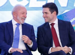 Hugo Motta anuncia apoio a Lula na disputa pela Presidência da República