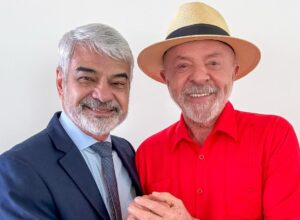 Lula recebe Humberto Costa para discutir agenda do Senado e cenário eleitoral