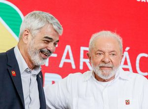 Humberto reforça atuação na saúde e destaca Farmácia Popular no guia eleitoral