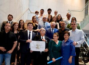 Por indicação de Henrique Filho, juiz José Adelmo é homenageado pela Alepe