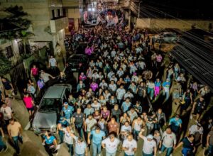 Anderson Luiz e Fernando Monteiro realizam caminhada em Caruaru