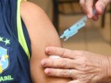 Camaragibe fica em 3º lugar em avanço da vacinação contra meningite em PE 
