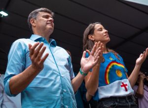 Eduardo da Fonte participa junto a Raquel de celebração no Santuário Mãe Rainha
