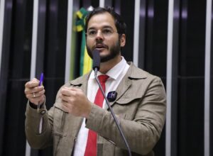 Túlio reforça posição contra bets e defende fim das apostas online
