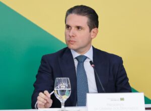 Hugo Motta anuncia novo concurso da Câmara com mais de 150 vagas