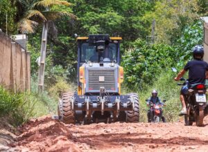 Prefeitura de Gravatá realiza manutenção na estrada de Três Vendas