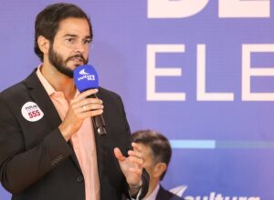 TRE-PE determina retirada de três anúncios de Marília contra Túlio Gadêlha