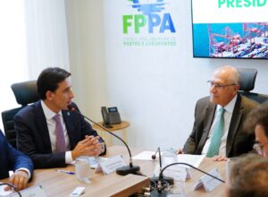 Silvio Costa Filho debate agenda da infraestrutura brasileira com Alckmin