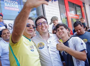 Raffiê Dellon acompanha desfile de 7 de Setembro e destaca soberania popular