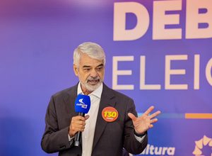 Durante debate, Humberto defende investimentos no Agreste e critica desmontes da direita