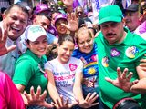 Ao lado de Raquel Lyra, Andréa Medeiros participa de caminhada em Casa Amarela