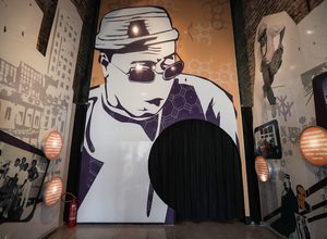 Recife celebra 60 anos de Chico Science com mural e passeio turístico