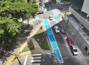 Recife amplia segurança viária com urbanismo tático em Boa Viagem