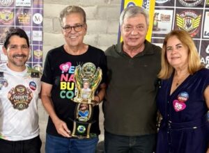 Antônio Moraes recebe reconhecimento de criadores de aves em Pernambuco