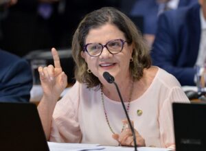 Teresa destaca impacto do fim da escala 6×1 para trabalhadores