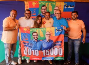 Álvaro e Gabriel Porto inauguram comitê em Bonito ao lado de lideranças