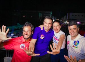 Raquel percorre ruas de Santa Cruz e reforça compromisso com o interior