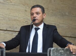 Galego de Lajes é eleito presidente da Câmara de Caruaru por unanimidade