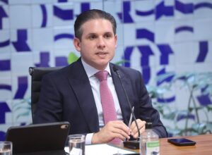 Motta libera “cotão” para custear viagens de deputados eleitos a Brasília