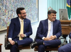 Lula e Eduardo da Fonte propõem inclusão de remédio para ataxia de Friedreich no SUS